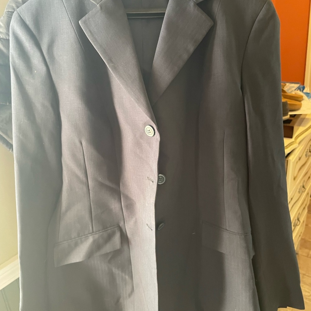 RJ Classics women’s equestrian jacket. Barely worn. Lightweight wool blend